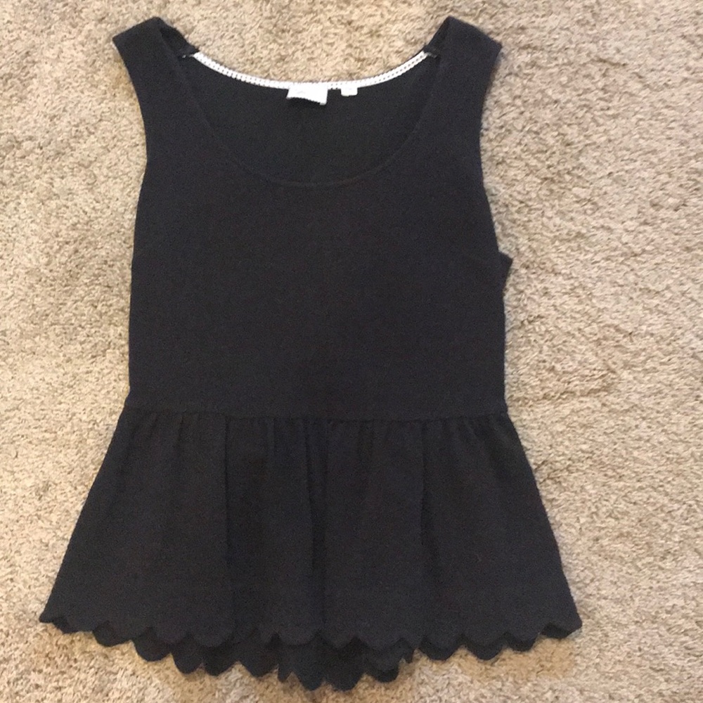 Anthropologie tank with scalloped back